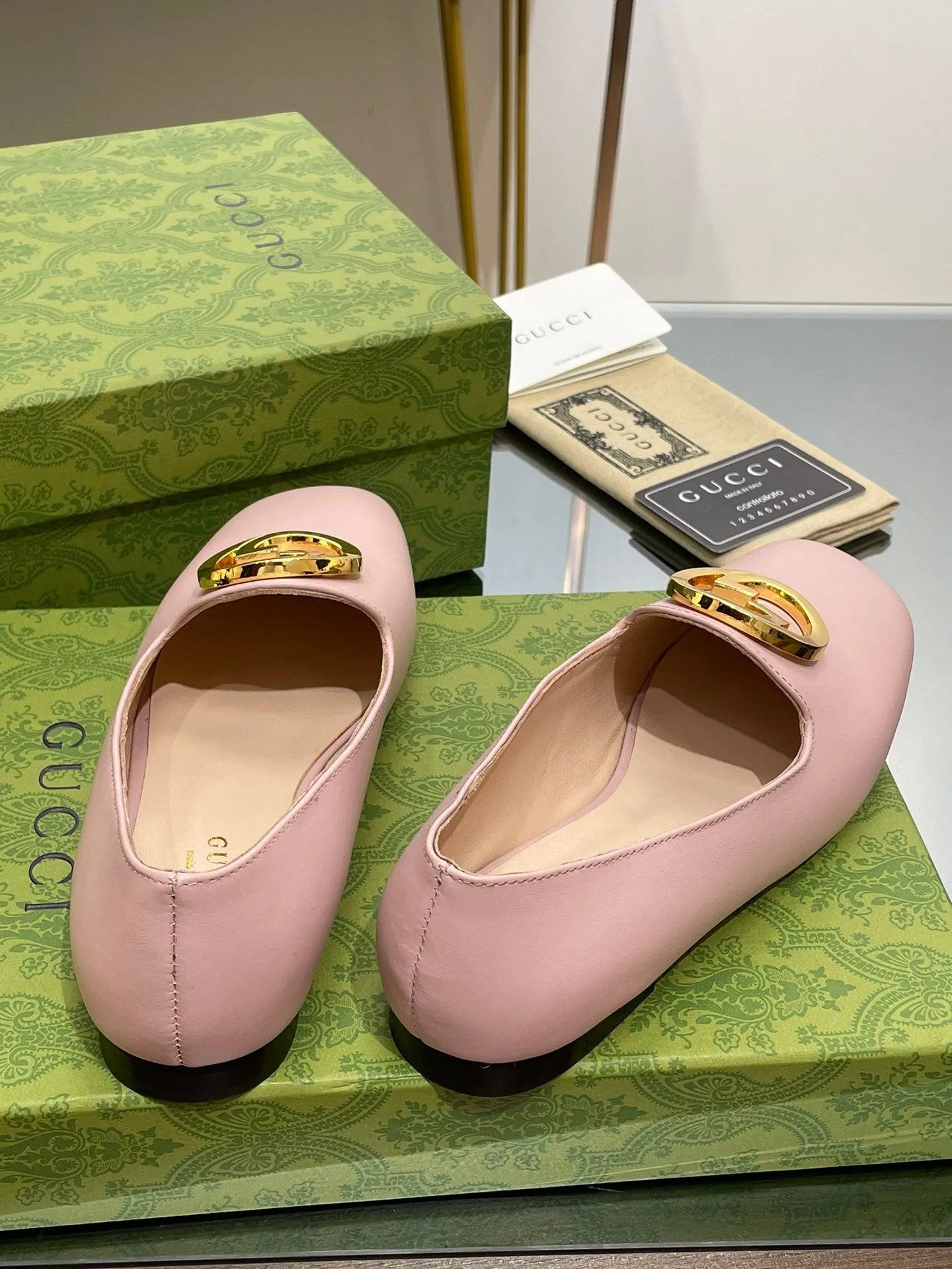 BLONDIE LOGO-PLAQUE LOAFERS IN LIGHT PINK CALFSKIN WITH GOLD HARDWARE