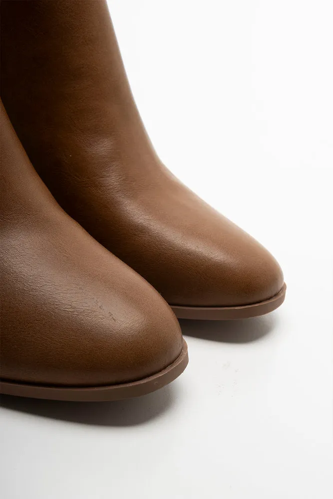 Boots Tan