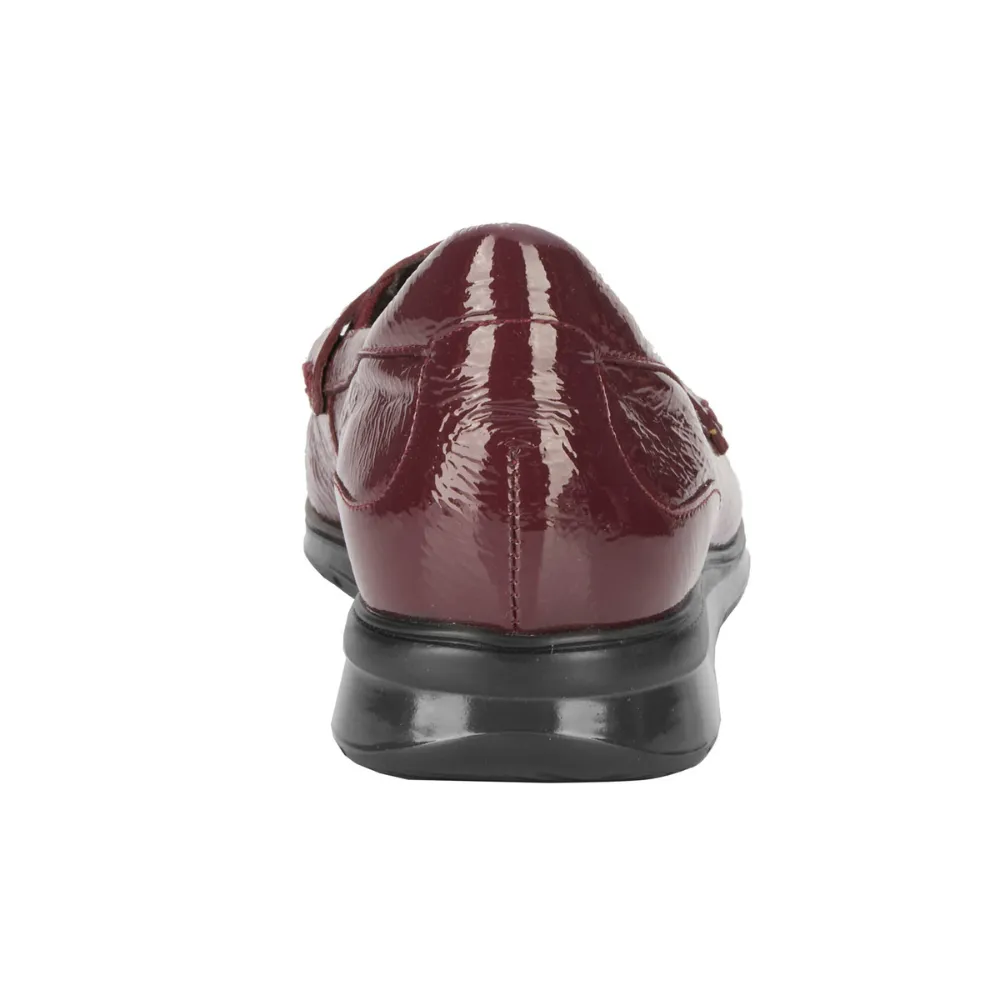 Ros Hommerson Dannon Berry Crinkle Patent Leather Loafer (Women's)