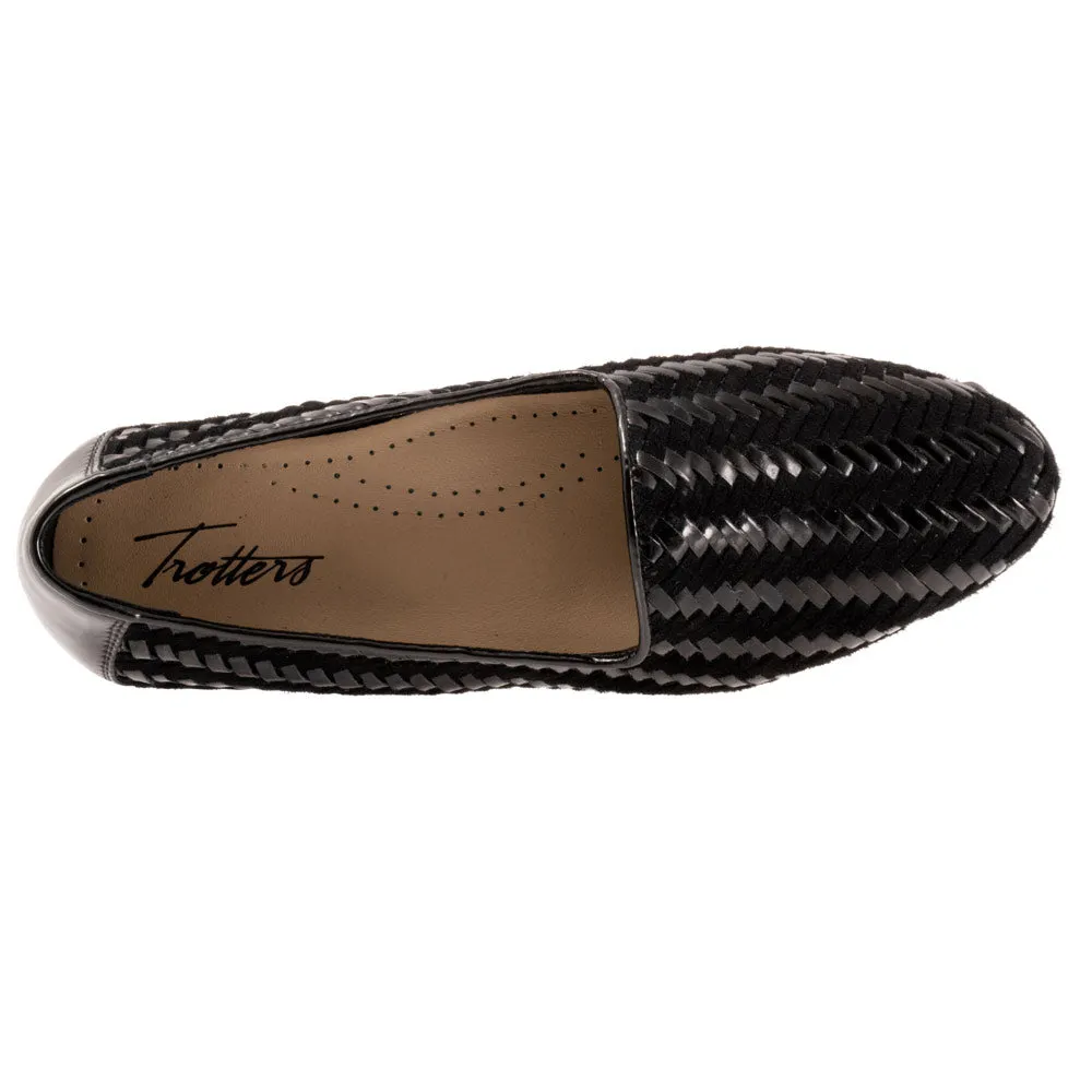 Trotters Liz III Slip-On Black/Black Patent (Women's)